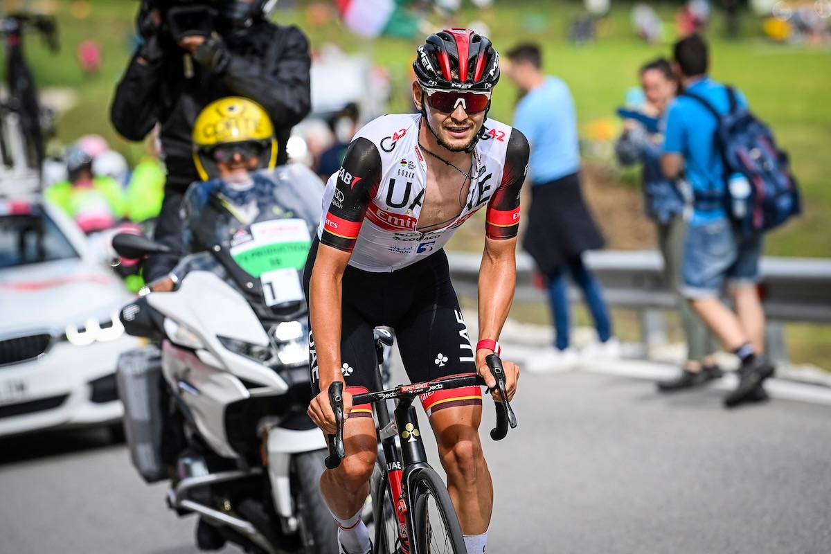 残り53km地点から独走に持ち込んだアレッサンドロ・コーヴィ(イタリア、UAEチームエミレーツ)