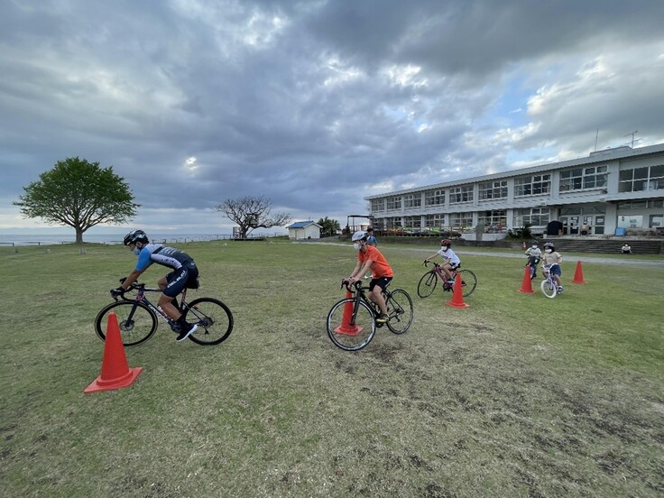 シエルブルー鹿屋による自転車教室の一コマ