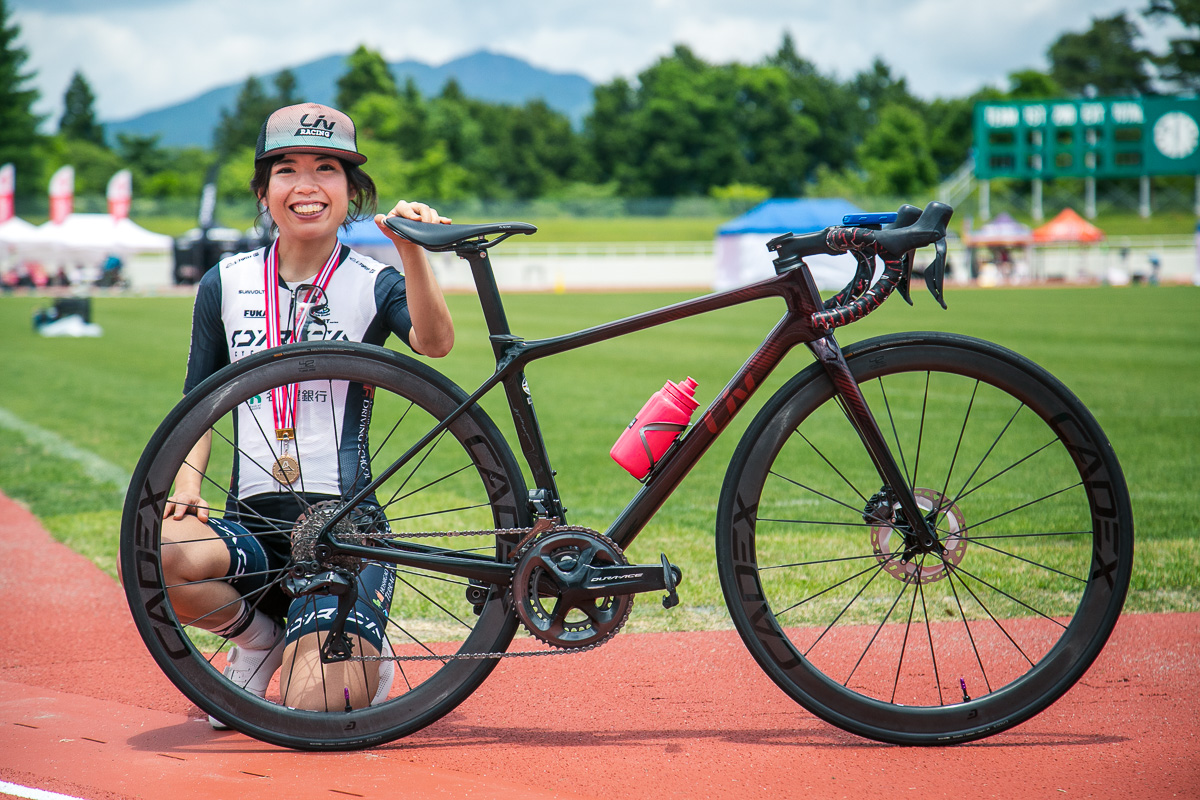 女子3位 望月美和子 (TEAM ORCA) Liv LANGMA ADVANCED PRO