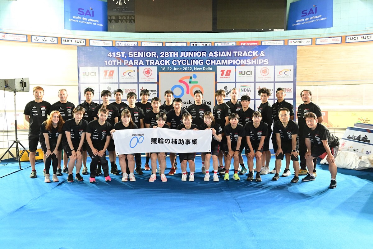 総勢20名でアジア選手権に参加した日本チーム