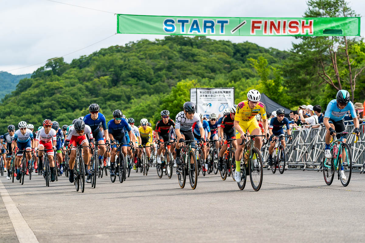 午前8時にスタートした全日本ロード マスターズ