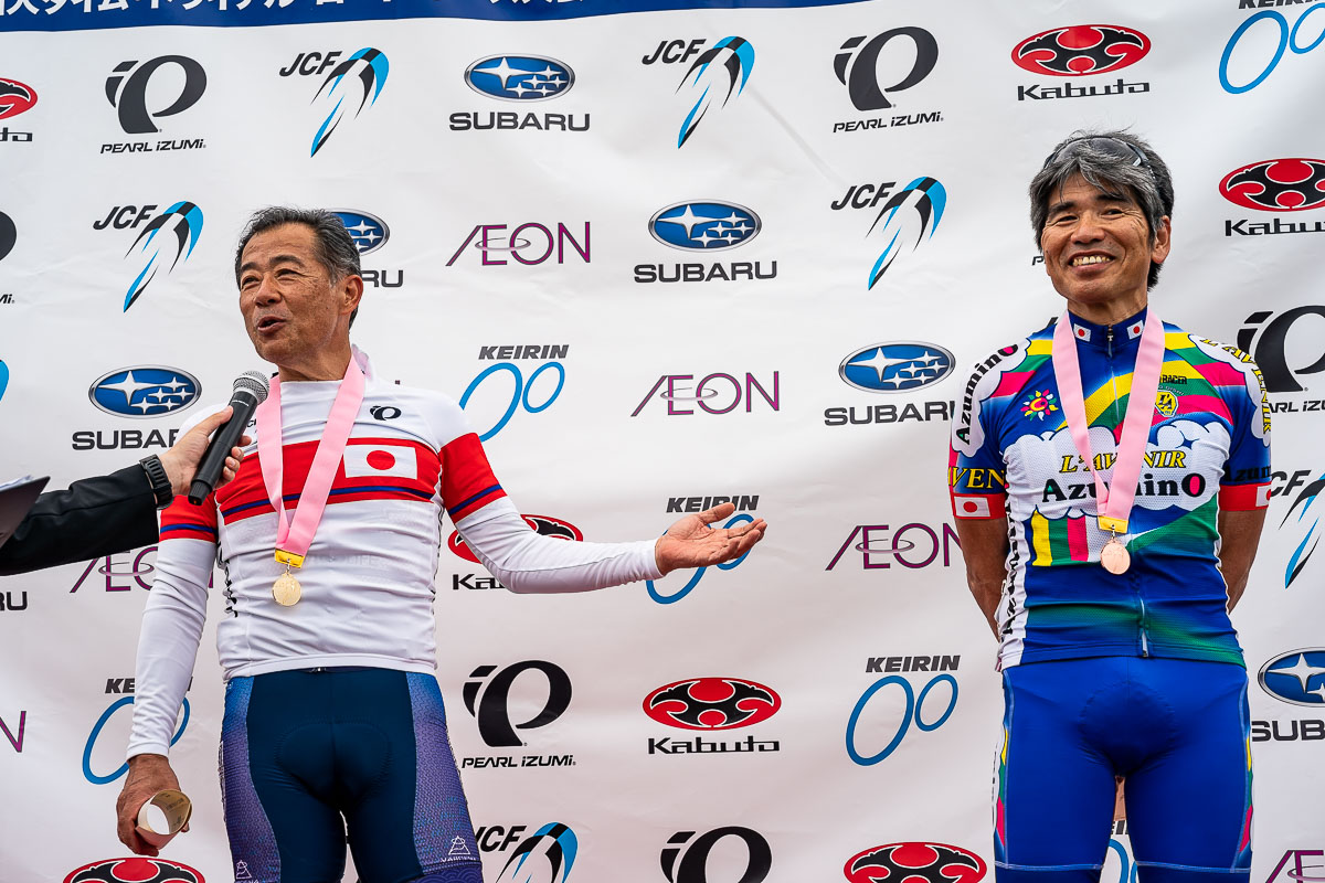 「この人(大石一夫さん)のおかげで80kg以上あった体重を絞って出場したんですよ」と三浦恭資さん