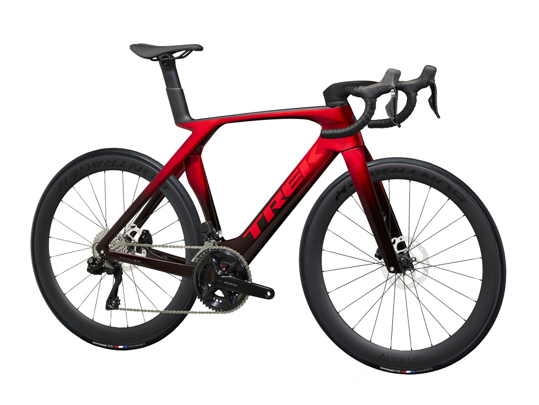 トレック Madone SLR6(Metallic Red Smoke to Red Carbon Smoke)