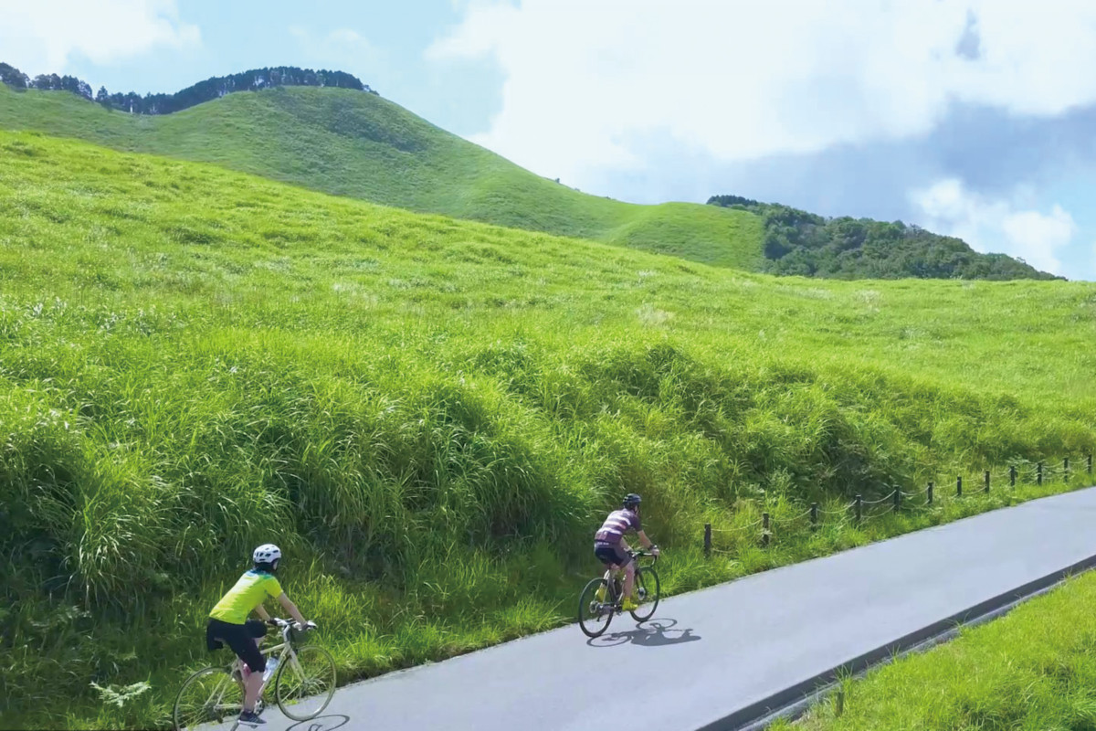 雄大な御杖高原牧場
