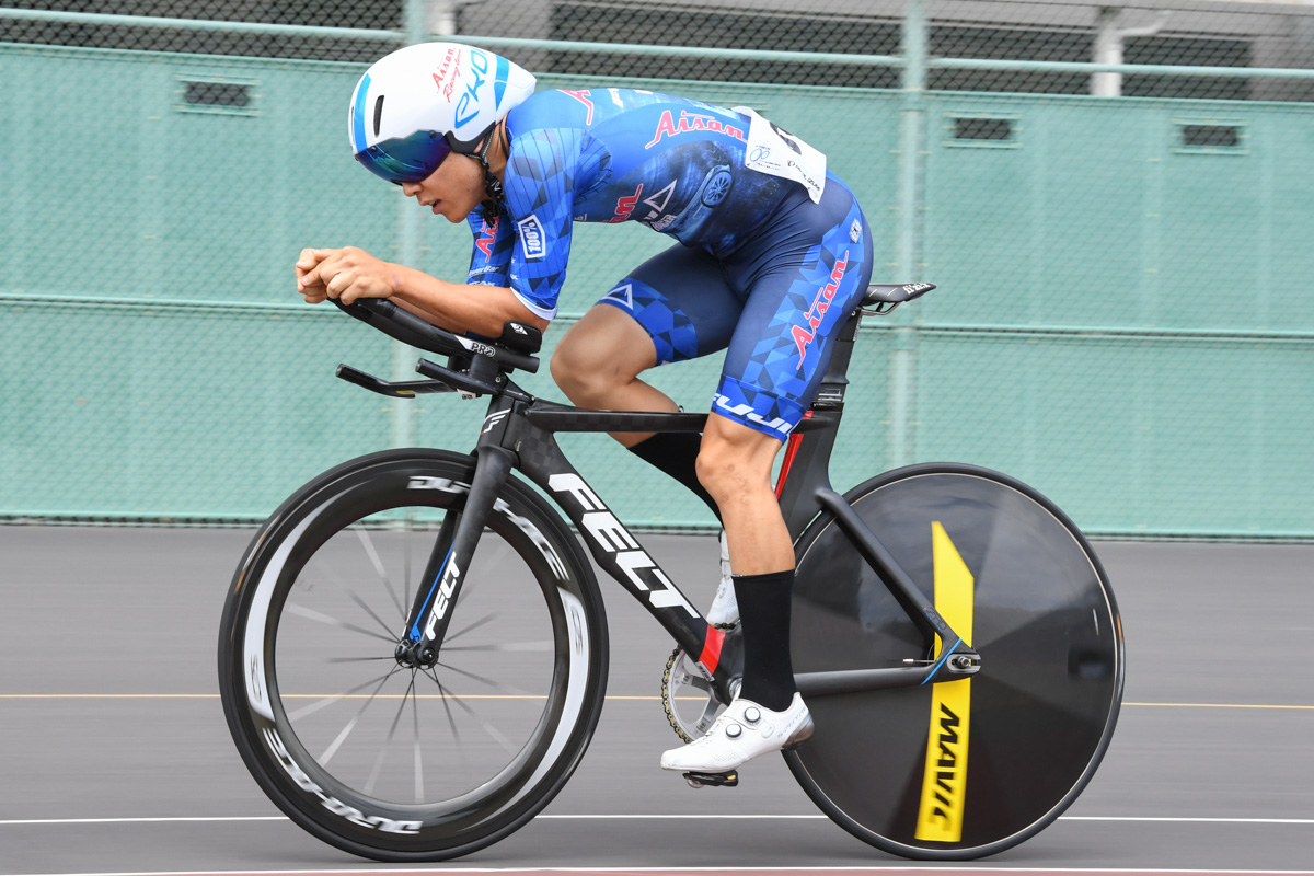 男子4km個人パーシュート優勝　渡邊翔太郎（愛三工業レーシングチーム）4分42秒866（大会新）