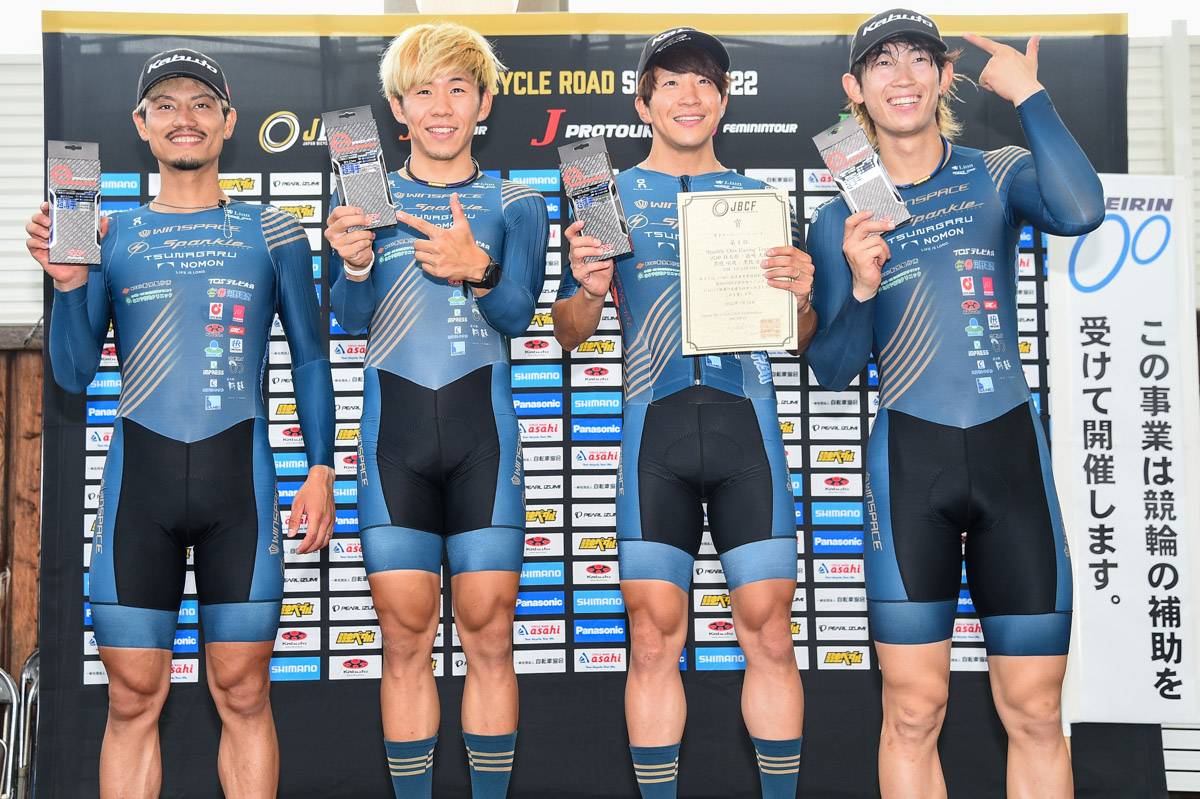 男子4kmチームパーシュート 表彰式
