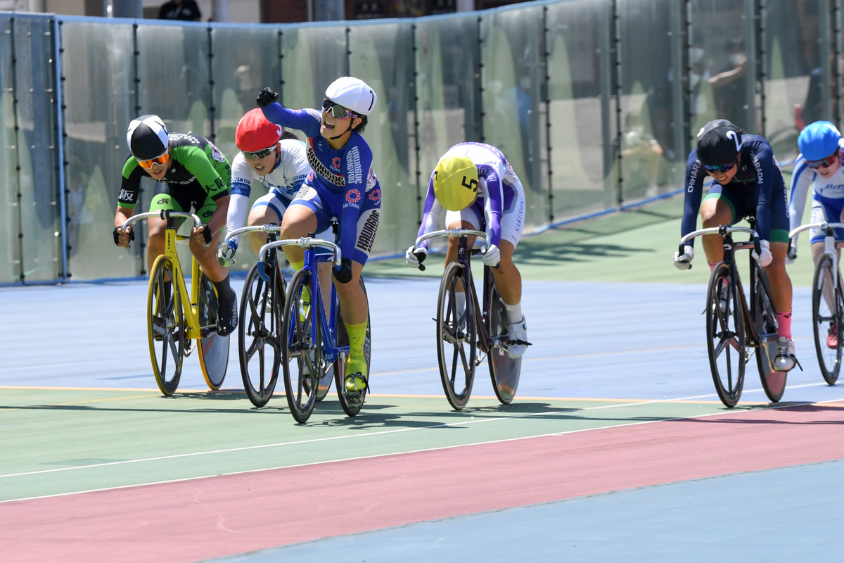 女子ケイリン 中島瞳(川越工業高校)が優勝