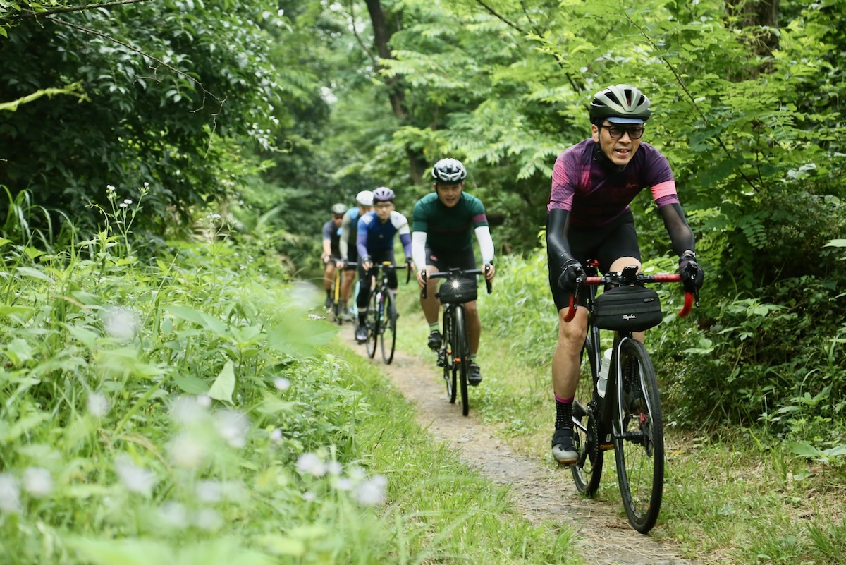 多摩川サイクリングロード脇のグラベル。実はこんなところにも良い道、あるんです