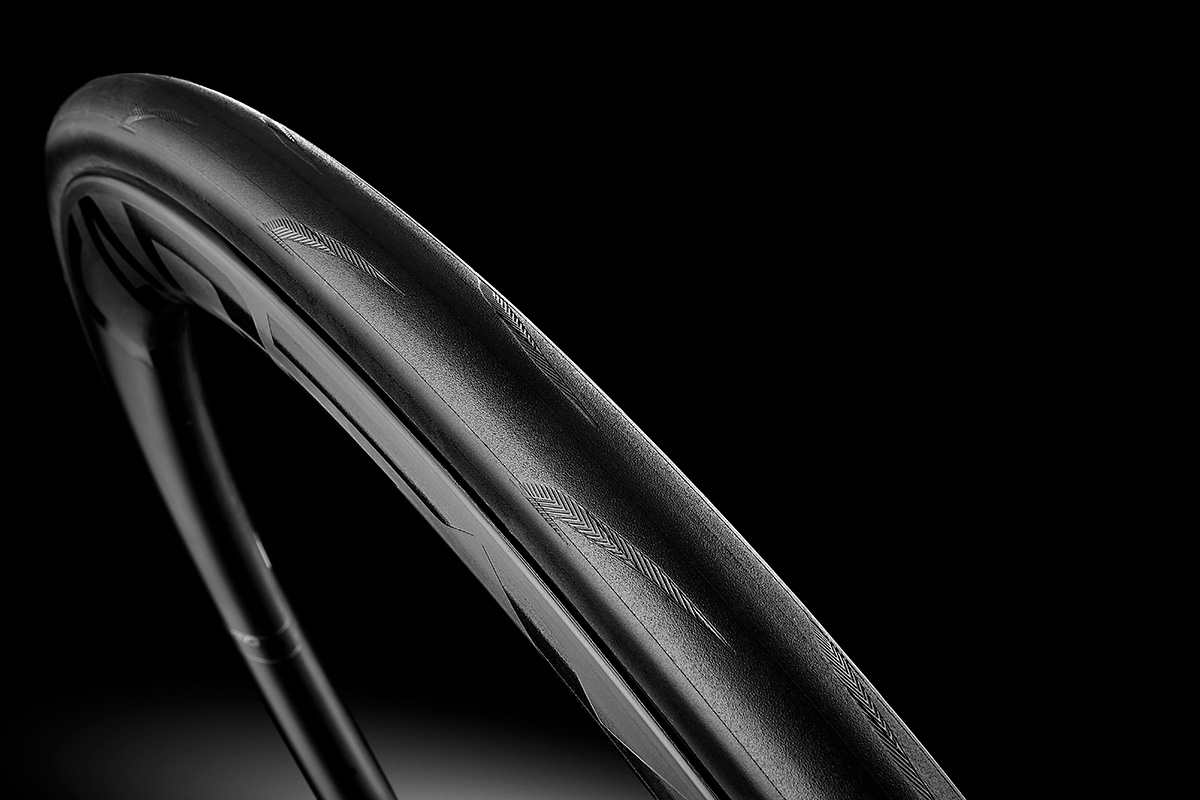 カデックス AERO TUBELESS TIRE (TUBELESS READY)