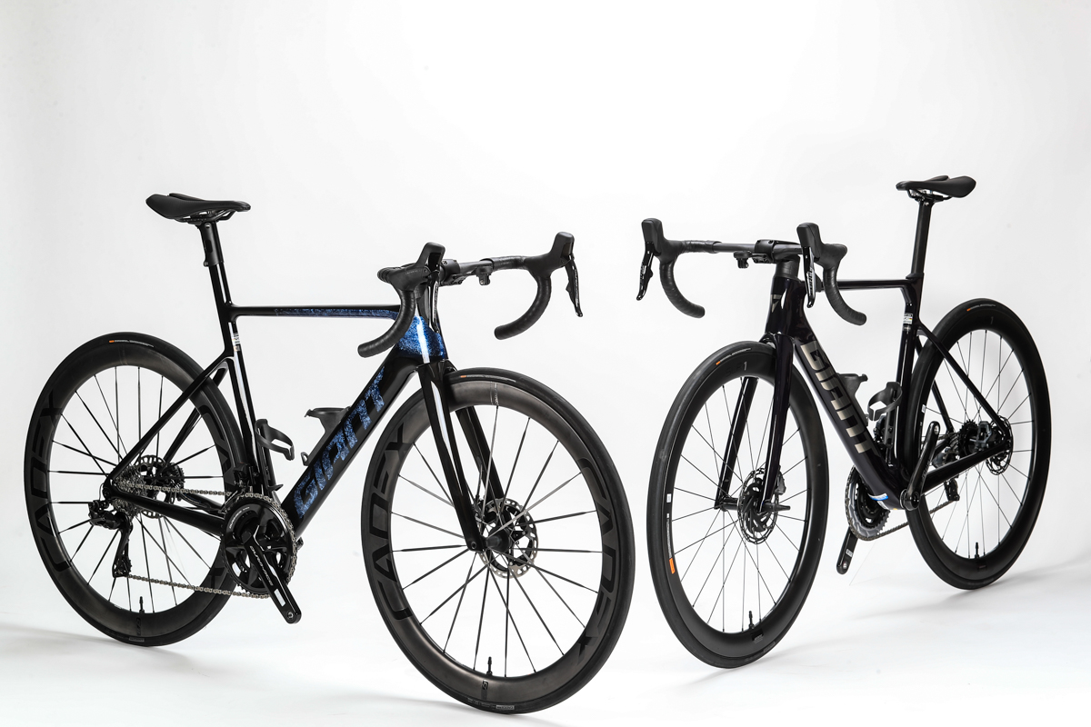 PROPEL ADVANCED SL 0（左）とPROPEL ADVANCED PRO 0 FORCE ETAP（右）