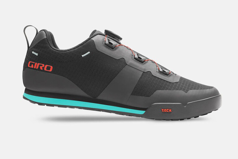 ジロ TRACKER(HARBOR BLUE/BRIGHT RED)