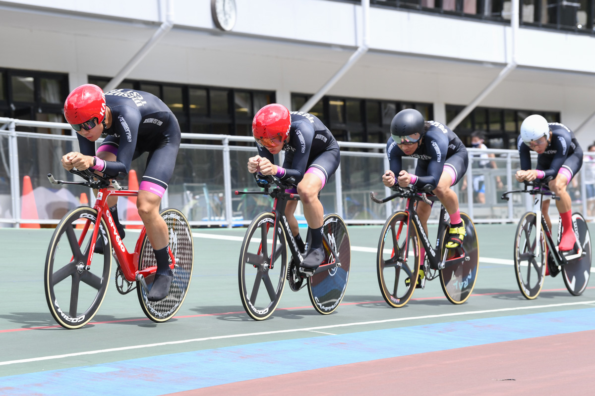 男子4kmチームパーシュート優勝 MISUZUKO TEST TEAM(萩野、北澤、増田、渡邉)4分35秒493