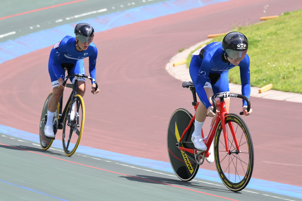 女子チームスプリント優勝　ビチクレッタディマル（清水、鈴木）52秒938