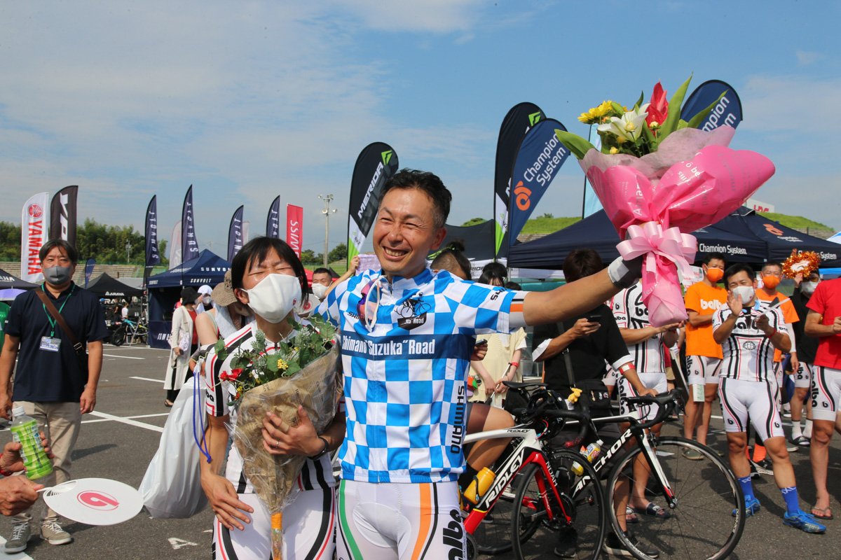 第1ステージを制したのは井上和郎(バルバサイクルレーシングチーム)