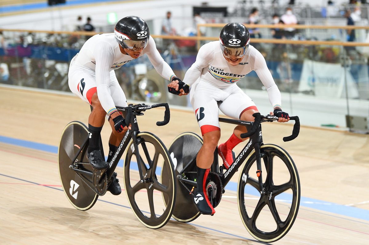 男子エリート・マディソン優勝　チームブリヂストンサイクリングA（窪木、今村）