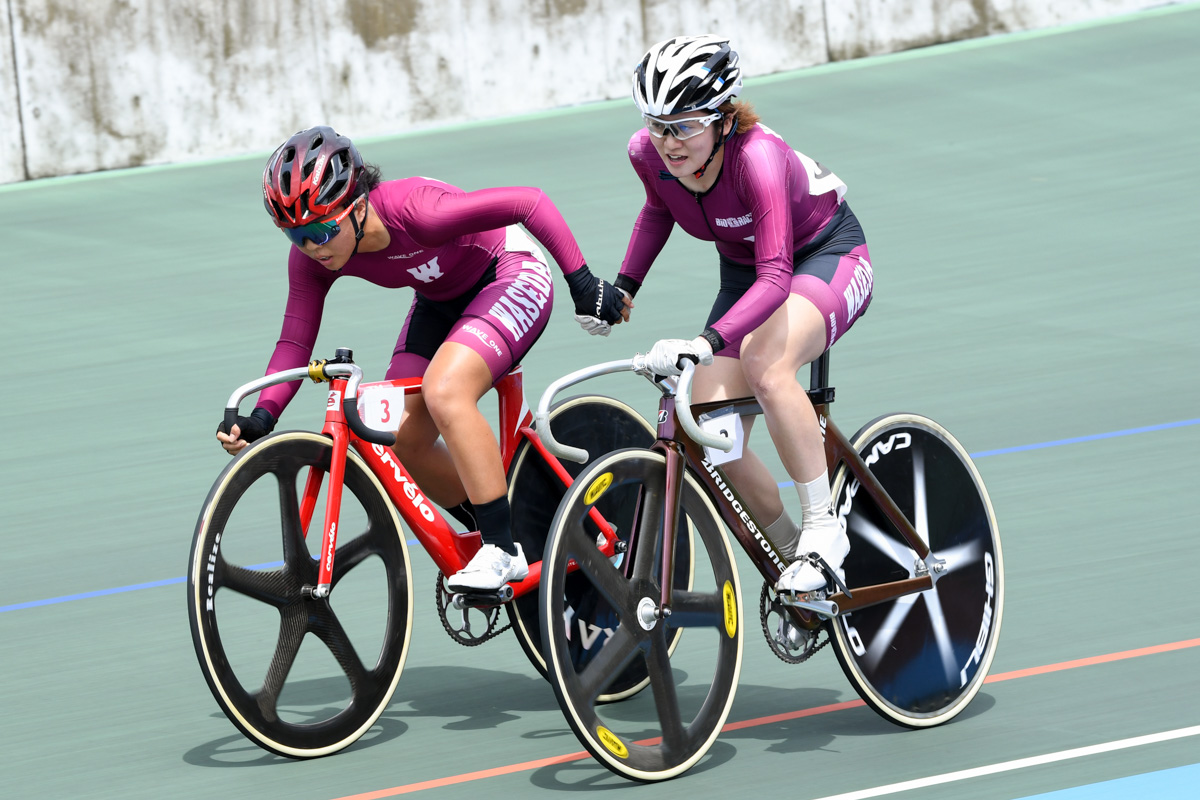 女子マディソン3位　早稲田大学（池上、大蔵）