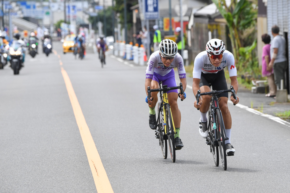 男子　最終周回残り3km　仮屋和駿（日本大学）と白尾雄大（明治大学）が逃げ続ける