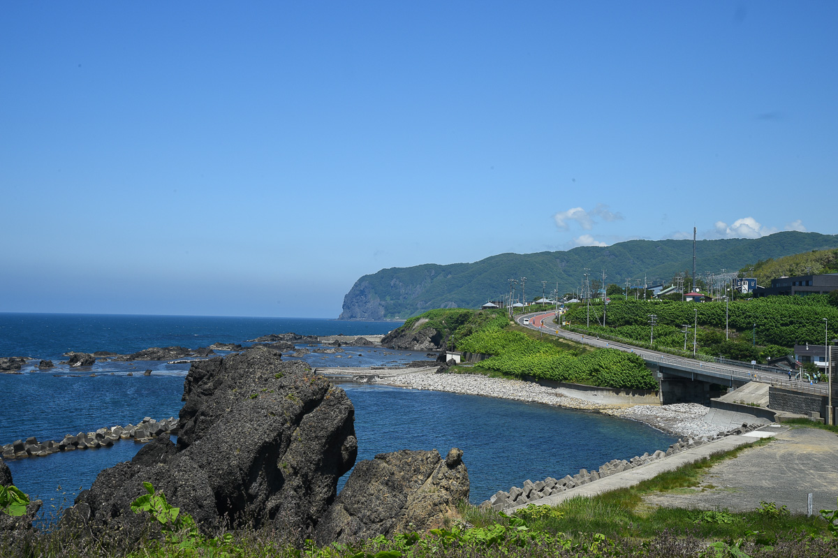第1ステージ コース終盤は日本海の海岸線に沿って進む