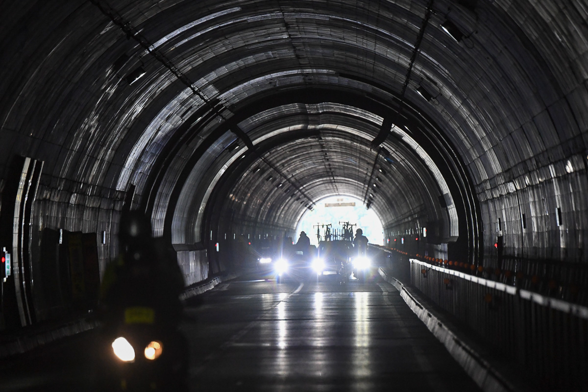 第1ステージはトンネルの多いコース