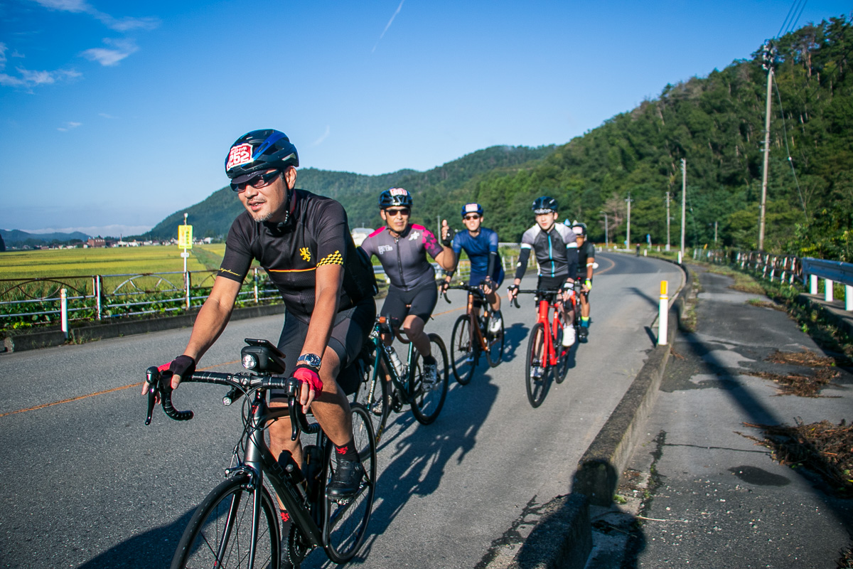 秋晴れの一日、最高のサイクリング日和です