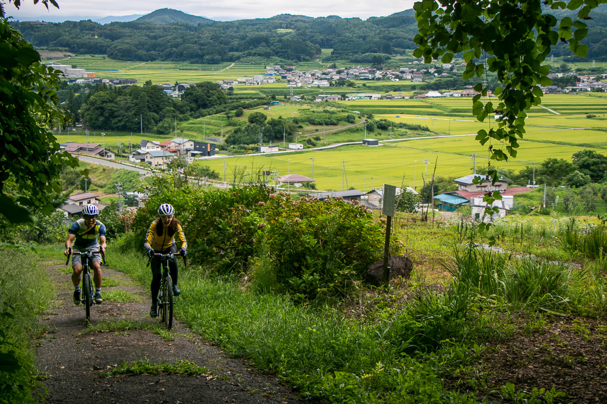 里山からの急峻な坂道もeグラベルなら楽勝!