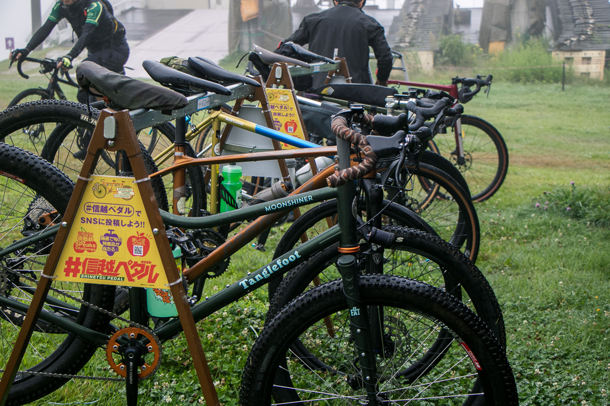 個性あふれるグラベルバイクは見ているだけでもおもしろい