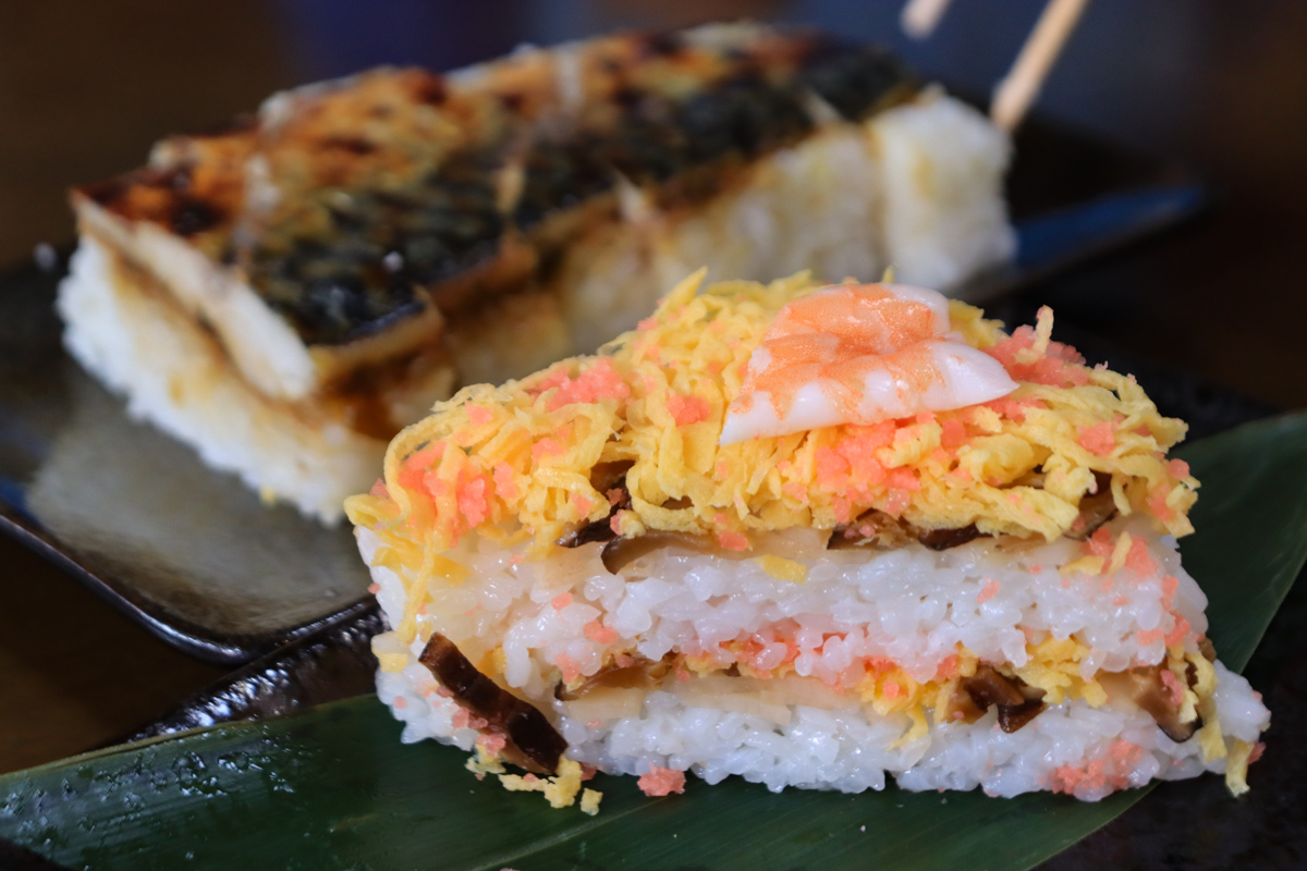カラフルで甘い岩国寿司は山口の郷土料理だ