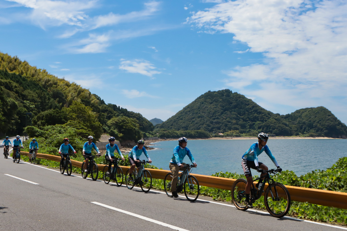 周防大島の海沿いの道は走りやすい