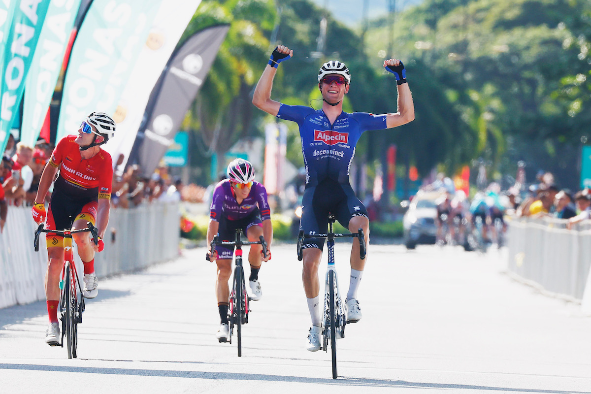 小集団スプリントを制し、プロ2勝目を掴んだシュールト・バックス(オランダ、アルペシン・ドゥクーニンク)