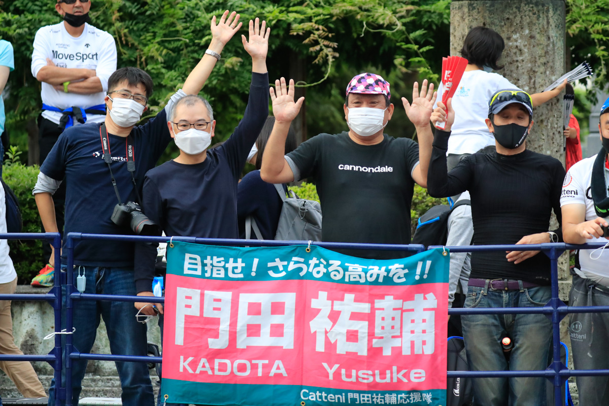 「Catteni（勝手に）門田祐輔応援団」だそうです