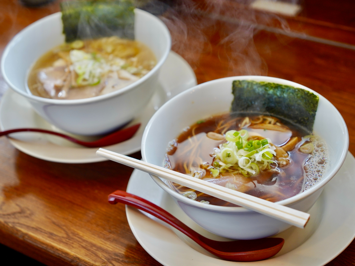 日暈の中華そばはシンプルイズベスト ここでランチ休憩の方が多かった