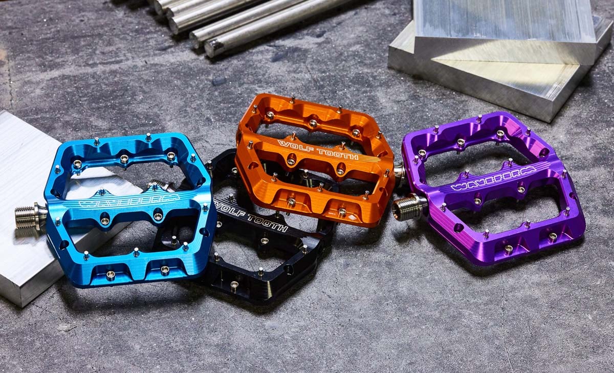 ウルフトゥース Waveform Pedals