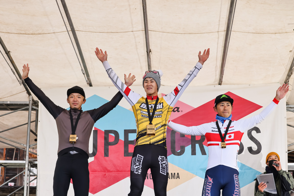 Rapha+弱虫ペダル スーパークロス野辺山2022 UCI男子エリート表彰台