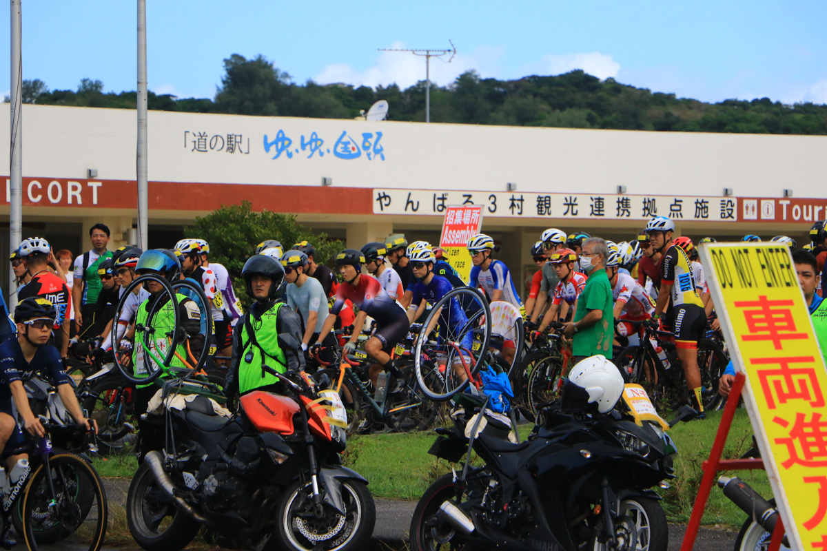 市民140kmは奥間からのスタートだ