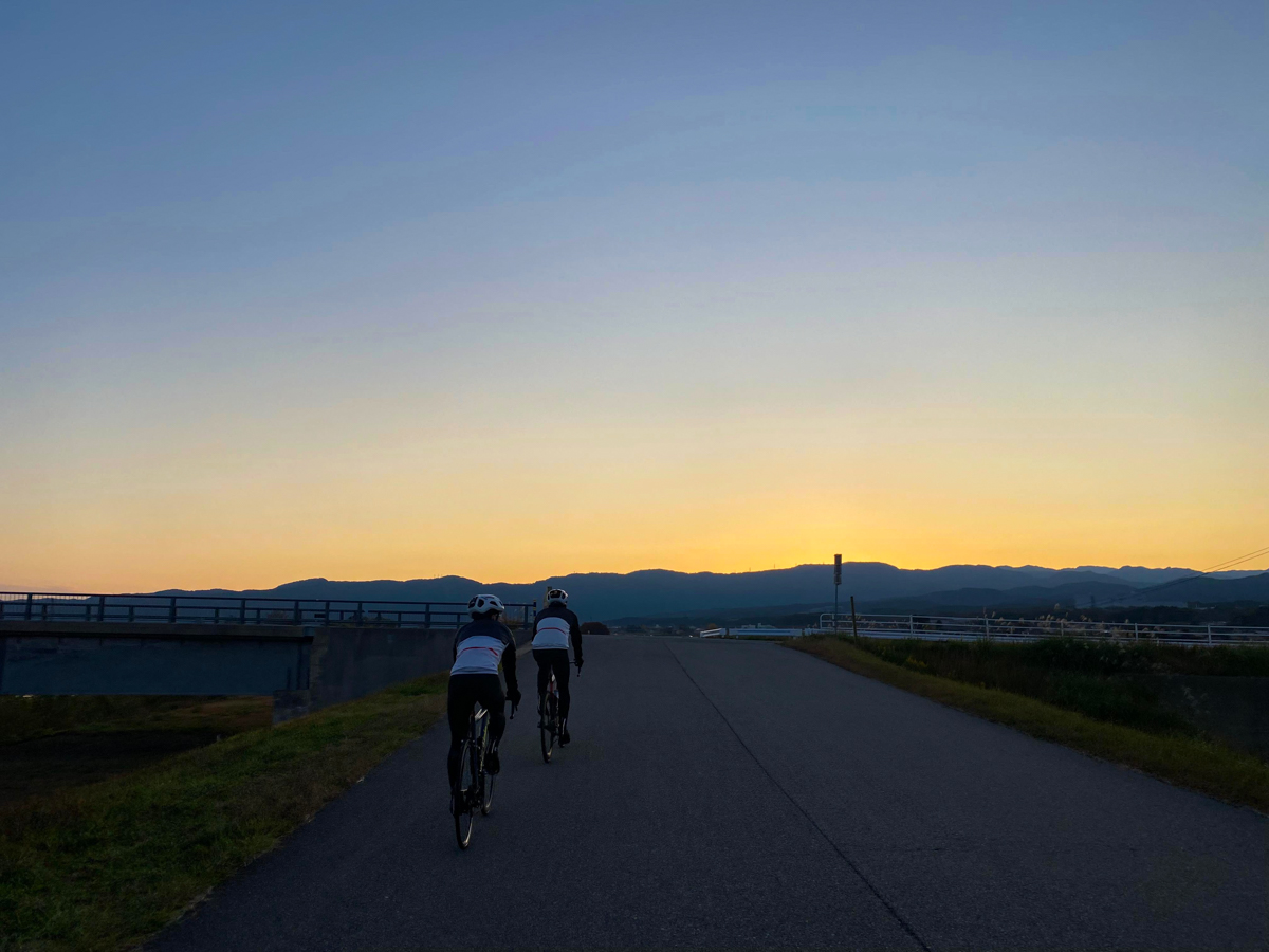 石川での朝練会は夜明け前の時間から