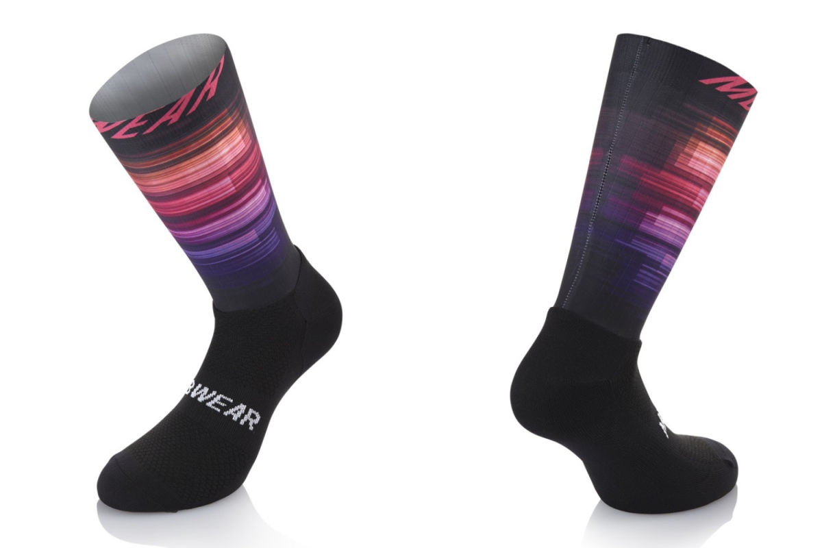 MBウェア AERO FAST SOCKS（レッド）