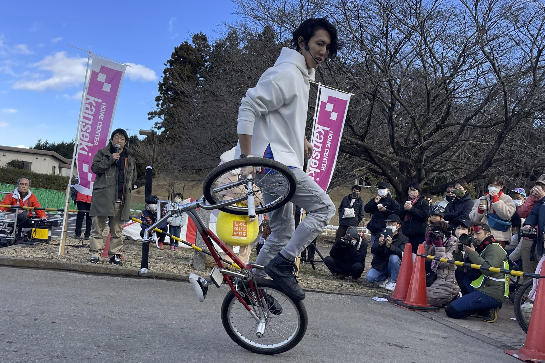 シルク・ドゥ・ソレイユに出演していた池田貴広さんによるBMXパフォーマンス