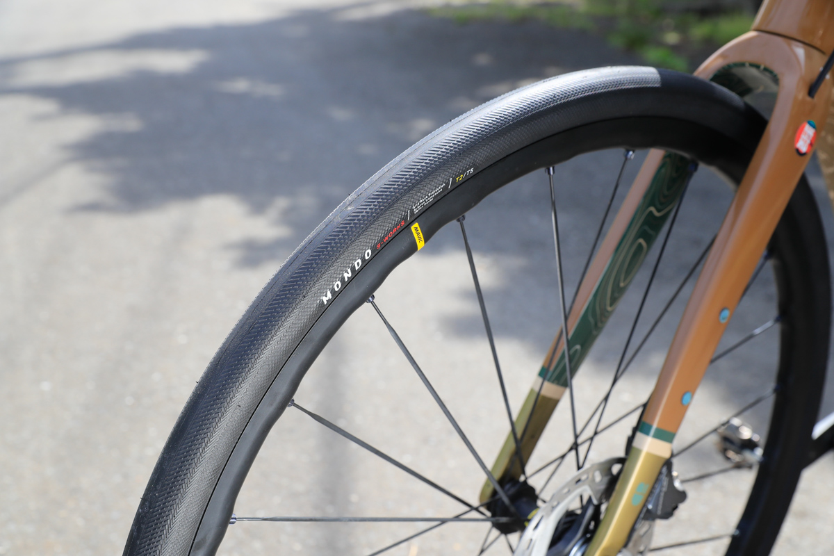 スペシャライズド S-Works Mondo あらゆる要求を満たす