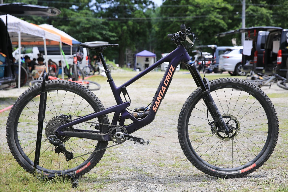 ENS白馬岩岳に挑戦 国内最長MTBエンデューロでレースのスリルと面白さ