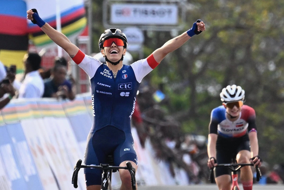 単独初開催の女子U23 フランスのジェリーが一騎打ちスプリントを制す