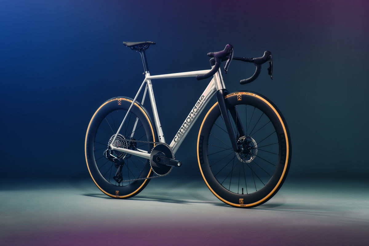 キャノンデール CAAD14 6年半ぶりのモデルチェンジを果たしたアルミ