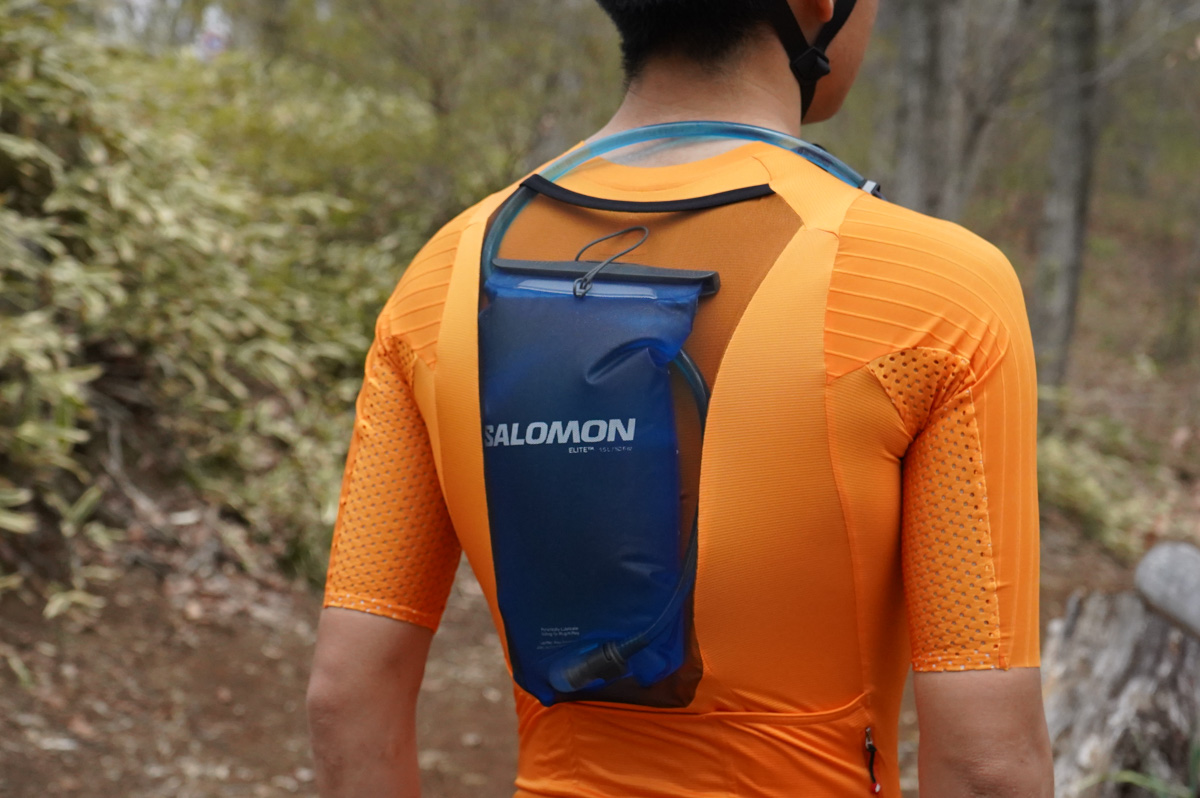 カステリがロッソコルサをグラベルへ Unlimited Speedsuitなど新ウェア カステリがロッソコルサをグラベルへ Unlimited Speedsuitなど新ウェア