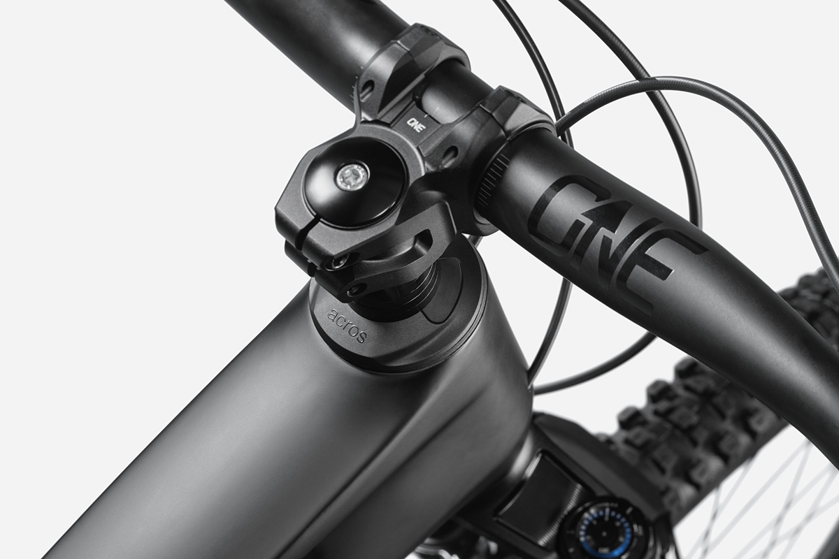 キャノンデール Bad Habit ダウンヒルをアグレッシブに楽しむ新型MTB