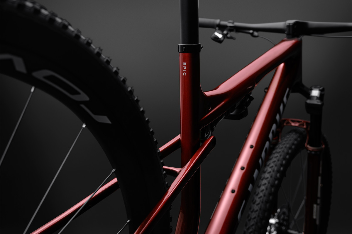 スペシャライズド EPIC 9 世界最軽量1,589gのXCフルサスバイク - 新