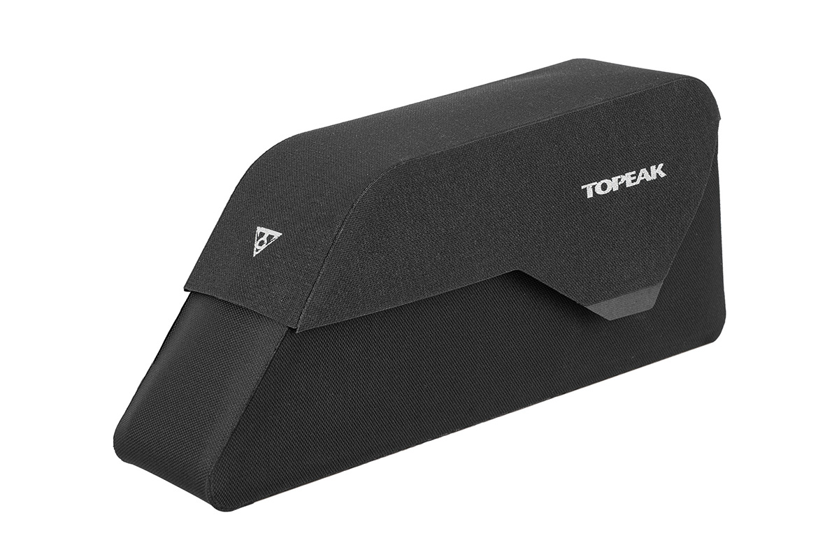 トピーク TopLoader DryShell マグネット式開口部で使い勝手を高めた