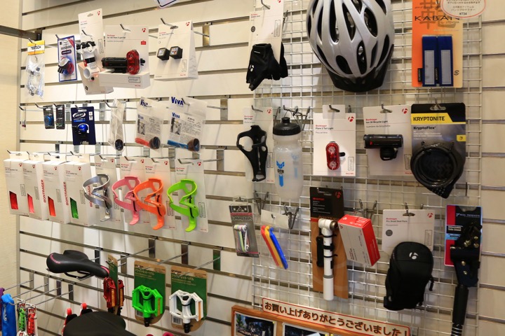 ビギナーにも分かりやすい、スポーツバイクスタートアップキットの展示