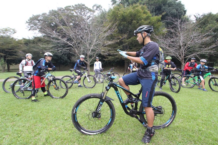 MTBの普及に力を入れているオンザロード守谷店。初心者が楽しめるミニツーリングは毎回人気だという