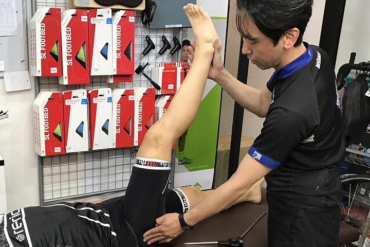時間をかけてベストポジションを煮詰めていくBG fitが好評。 パフォーマンス向上と怪我の予防にも