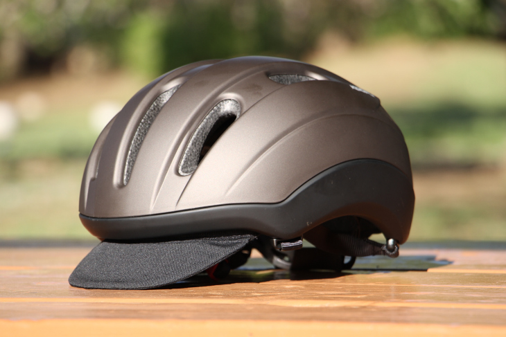 キャップ感覚で着用できる普段着ヘルメット コーフー BC-Via、CS-1 ...