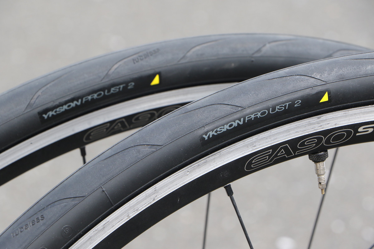 MAVIC マビック イクシオン プロUST2 25c 2本 チューブレス